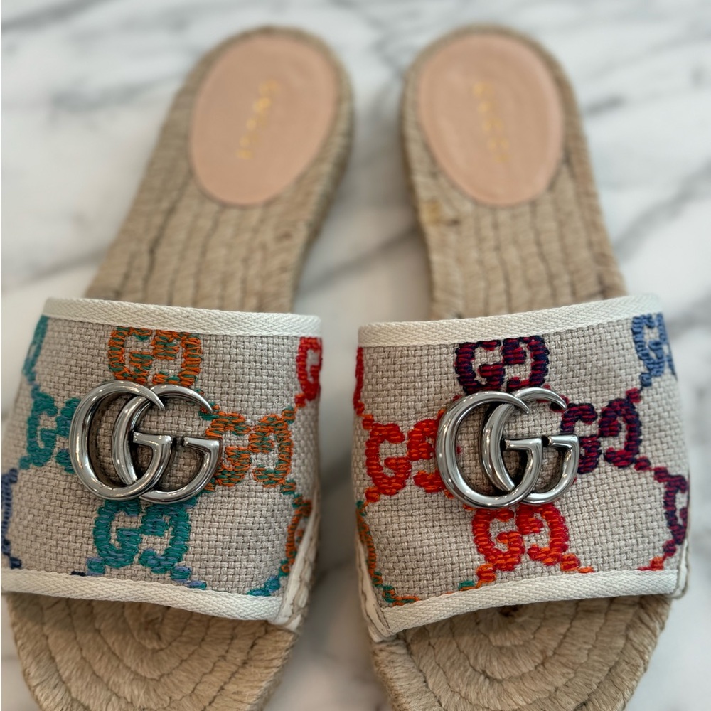♥️ GUCCI Rainbow & Neutral Plaque Espadrille 36 6 Excellent Condition Cute!! ♥️